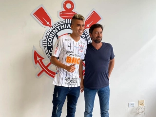 Volante colombiano destacou que pode jogar como primeiro ou segundo volante. Foto: Twitter/Divulgação