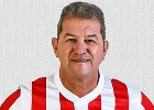 &Iacute;dolo do N&aacute;utico, com passagem pelo Palmeiras, Bizu completa 66 anos
