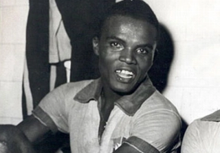 Saudade: Grande zagueiro brasileiro, Z&oacute;zimo nascia h&aacute; 94 anos