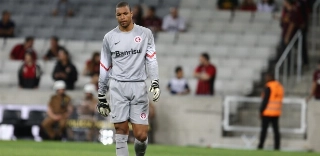 Aos 42 anos, o goleiro titular da seleção brasileira na Copa do Mundo de 2006 cogita seguir em atividade por mais duas temporadas