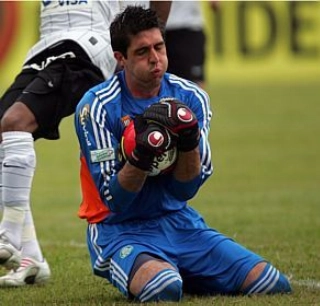 Mesmo com a chegada do goleiro palmeirense, Muriel ainda pode pintar na Lusa