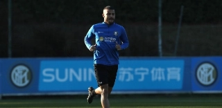 Técnico da Internazionale fica insatisfeito com a chegada de Rafinha