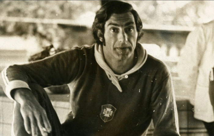 Félix, então goleiro da seleção, é fotografado no Maracanã durante treino do Brasil para amistoso contra a Áustria que marcaria a despedida de Pelé do combinado nacional, em 09 de julho de 1971. Foto: UOL
