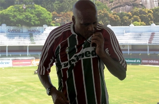 Parab&eacute;ns, Carlos Alberto Pintinho! Ex-meia que brilhou no Flu completa 71 anos
