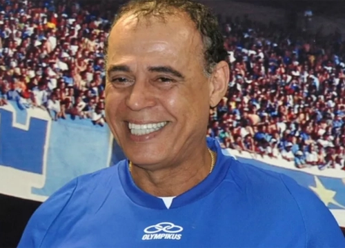 Joãozinho Soares  - Ex-ponta-esquerda do Cruzeiro