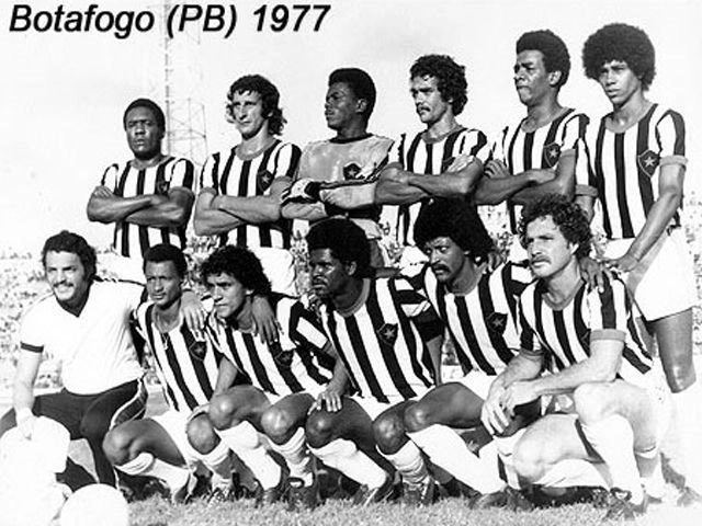 Botafogo da Paraíba 1977: Em pé: Cidão, Carraro, Pompéia, Nelson, Fantick e Vinicius. Agachados: Dau, Dadá,, Zé Carlos Olímpico, Zé Carlos Serrão e Piau.