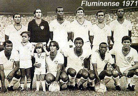 EM PÉ: Oliveira, Félix, Denílson, Galhardo, Assis e Marco Anônio. AGACHADOS: Cafuringa, Didi, Flávio, Ivair e Lula