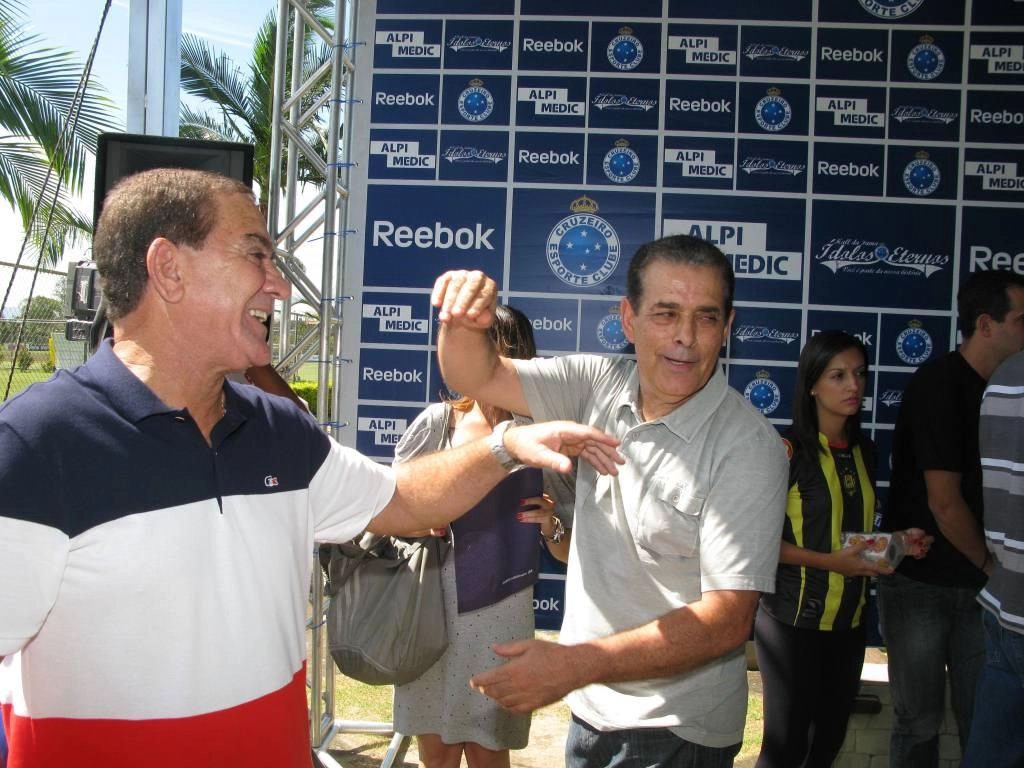 Foto de 2012, nela estão os ex-jogadores Palhinha e Eduardo Amorim. Foto: reprodução