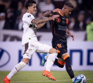 J&aacute; garantido &agrave;s oitavas da Libertadores, Corinthians recebe o Platense