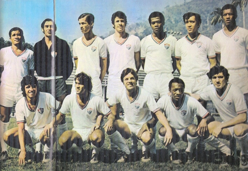 Vejam o Fluzão em 1971 com Oliveira, Félix, Silveira, Galhardo, Denílson, Assis e Marco Antônio em pé e Wilton, Didi, Cláudio Garcia, Ivair e Lula agachados
