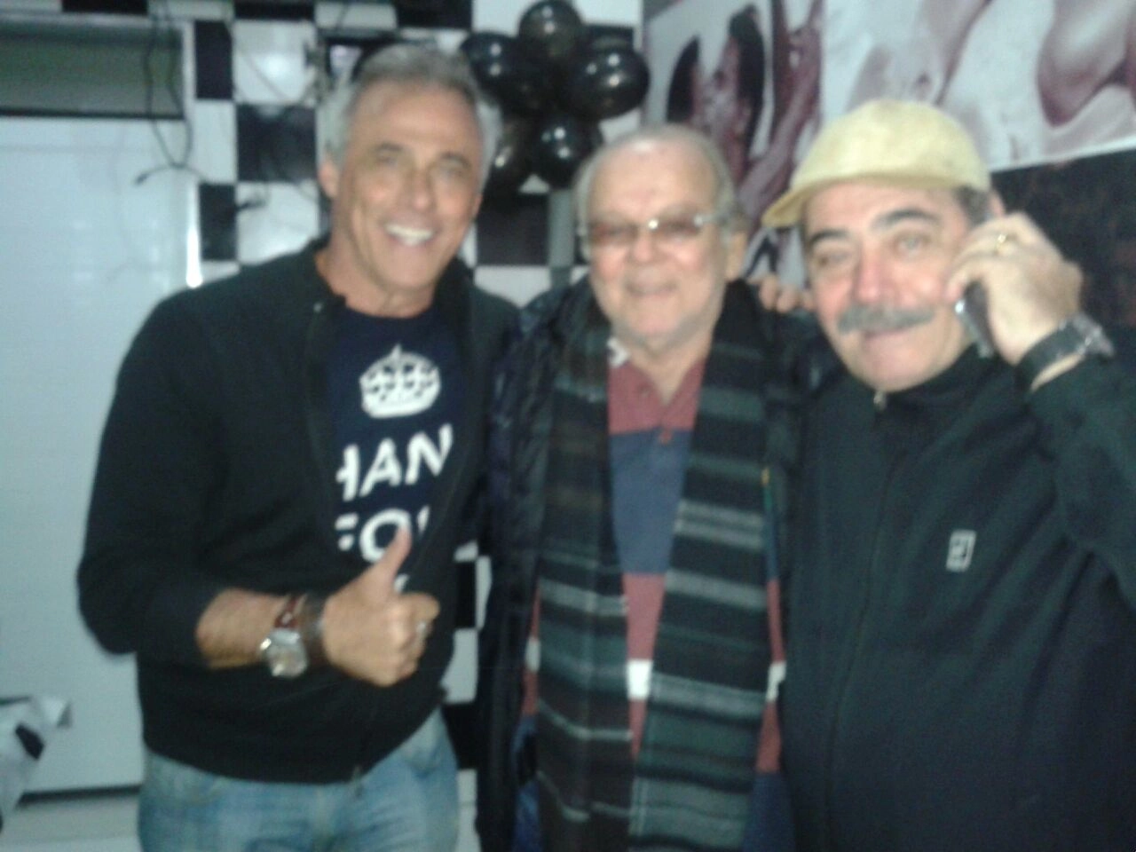 O ator Oscar Magrini, Reinaldo Lombardi e o ex-jogador Rivellino, no aniversário do também ex-jogador Coutinho, em 2016. Foto: reprodução