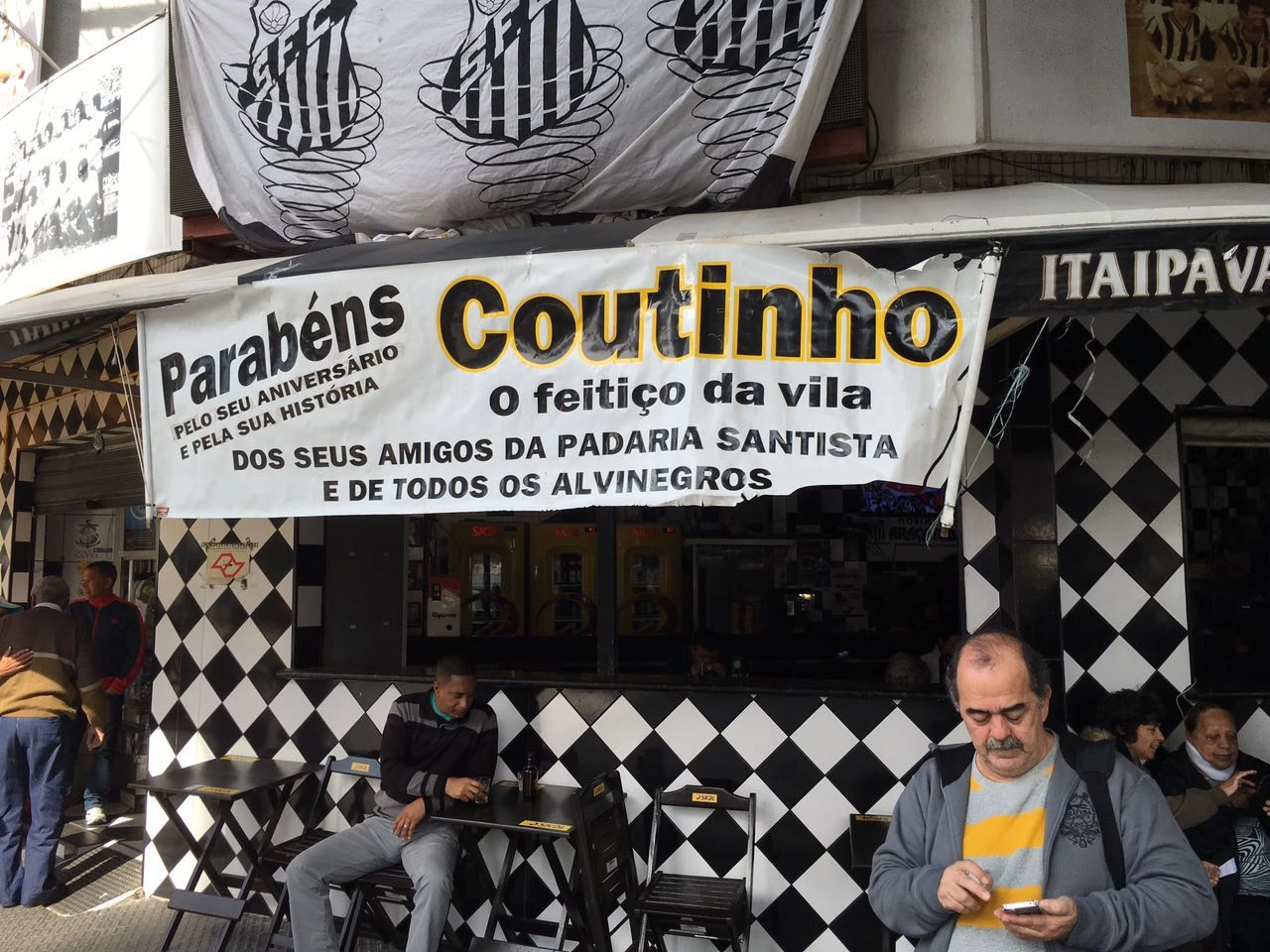 Rivellino na festa do ex-jogador Coutinho, em 2016. Foto: reprodução