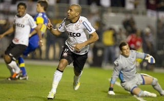 Atacante marcou os dois gols do Alvinegro contra o Boca Juniors. Foto: Daniel Augusto Jr./ Ag. Corinthians