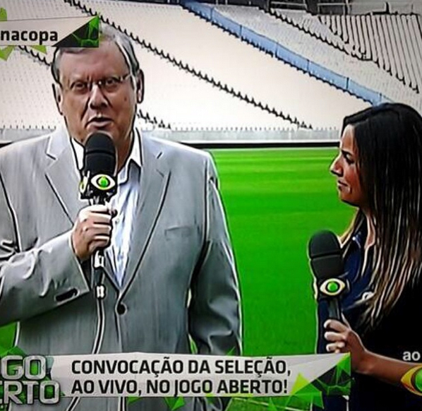 Milton Neves conhece a Arena Corinthians e ``abençoa´´ o ...