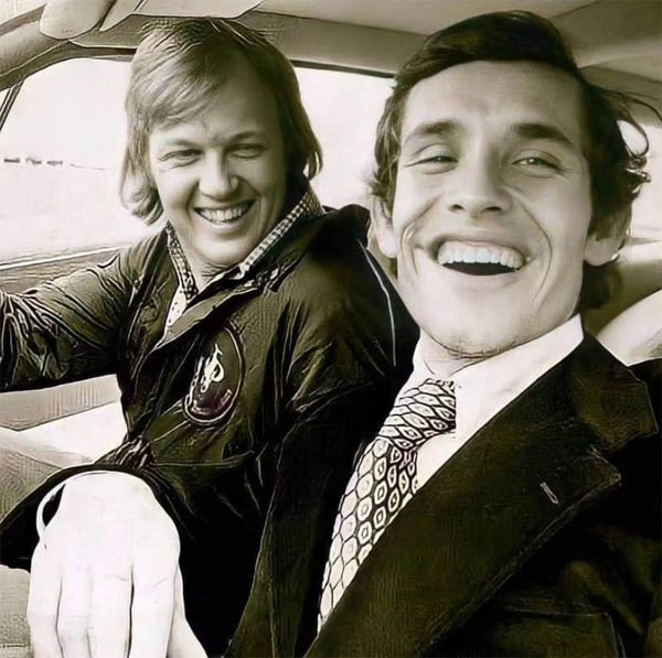 O sueco Ronnie Peterson e o belga Jacky Ickx, que foram companheiros de equipe (na Lotus) em 1974 e 1975. Foto: arquivo pessoal de Jacky Ickx