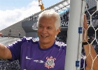 Parab&eacute;ns, Emerson Le&atilde;o" &iacute;dolo de palmeirenses e corintianos completa 77 anos