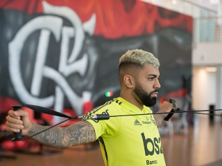 Camisa 9 registrou seus treinos individuais em uma academia. Foto: Alexandre Vidal/Flamengo