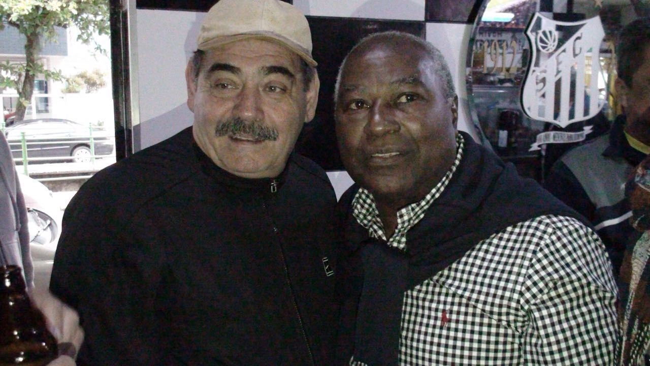 Rivellino e Edu em Santos, na festa de aniversário do ex-jogador Coutinho, em 2016. Foto: reprodução