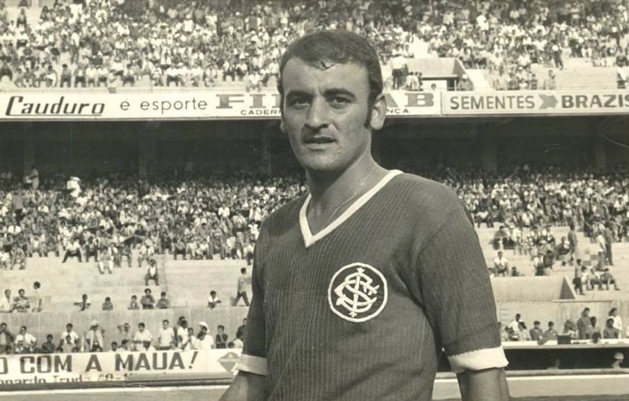 Em 1970, pelo Inter, no Beira-Rio. Foto:História do S.C.Internacional