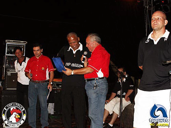 Dadá Maravilha é homenageado no Jogo da Solidariedade em Minas Gerais. Foto enviada por Ianderlon Almada 