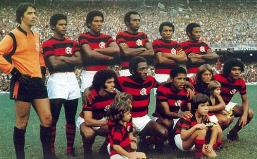 Flamengo em 1973. Da esquerda para a direita, em pé, vemos Renato, Moreira, Fred, Chiquinho, Liminha e Rodrigues Neto; agachados estão Vicentinho, Paulo Cesar, Dario, Doval e Arílson.