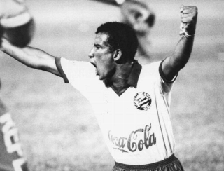 Saudade: H&aacute; dois anos morria Ma&iacute;lson, campe&atilde;o brasileiro com o Bahia em 1988