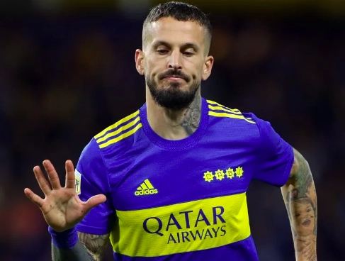 Travessão! Benedetto perde o terceiro pênalti seguido com o Boca Juniors -  Placar - O futebol sem barreiras para você