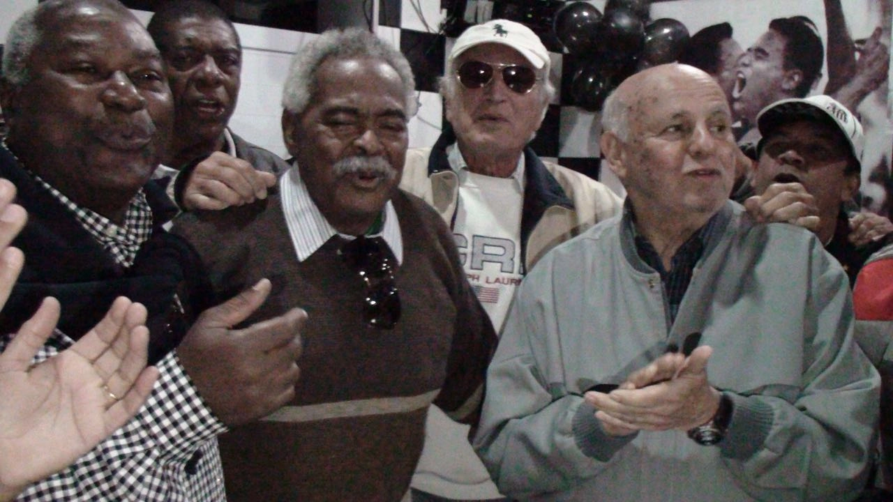 Da esquerda para a direira: Edu, Everaldo, Coutinho e Pepe, na festa do ex-jogador Coutinho, em Santos (2016). Foto: reprodução