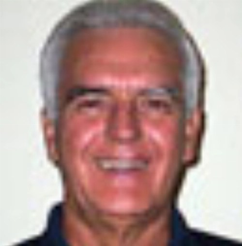 Adevaldo   - Ex-lateral do São Paulo, Bahia e seleção