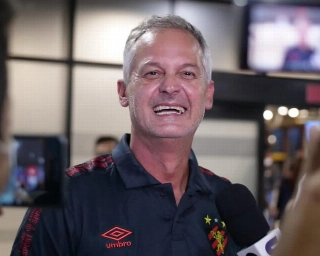Treinador de 49 anos deixa o Sport com apenas quatro partidas. Foto: Facebook/Reprodução
