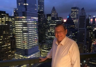 Milton Neves em Nova Iorque: veja dezenas de fotos do jornalista em sua 'Muzambinho do Hemisf&eacute;rio Norte'