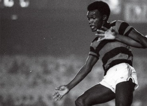 J&uacute;nior Bras&iacute;lia   - Ex-ponta do Flamengo, Cruzeiro e Oper&aacute;rio de Campo Grande