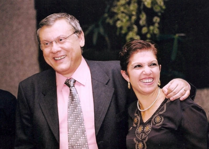 Durante festa da Record, o casal Milton e Lenice