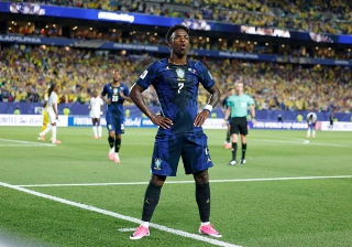Brasil encara a Esc&oacute;cia no encerramento da fase de grupos da Copa; os times