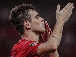 Meia de 30 anos está no Shanghai Port, da China. Foto: Instagram/Reprodução 