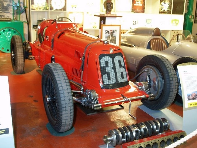 Modelo com o qual Chico Landi guiou na inauguração de Interlagos: um Maserati 8CM, em 1940. Foto: Divulgação