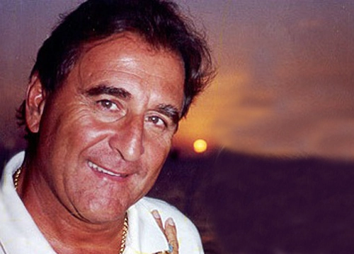 Oberdan  - Ex-zagueiro do Santos e Grêmio