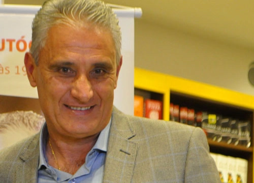 Tite - Ex-meia, hoje t&eacute;cnico