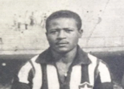Arlindo  - Ex-meia-atacante do Botafogo e do América do México