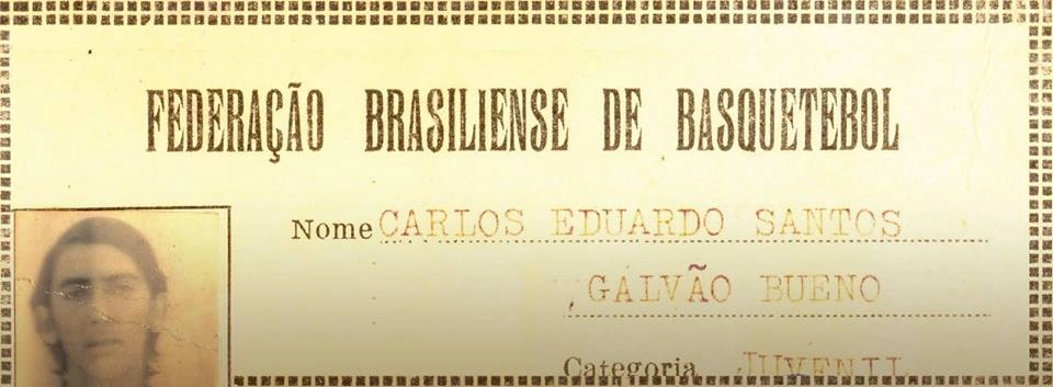 Carteirinha de Galvão Bueno pela Federação Brasiliense de Basquetebol. Arquivo pessoal de Galvão Bueno