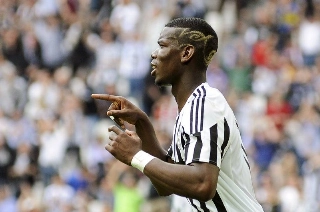 Ferguson janta com Mourinho e d&aacute; aval por Pogba