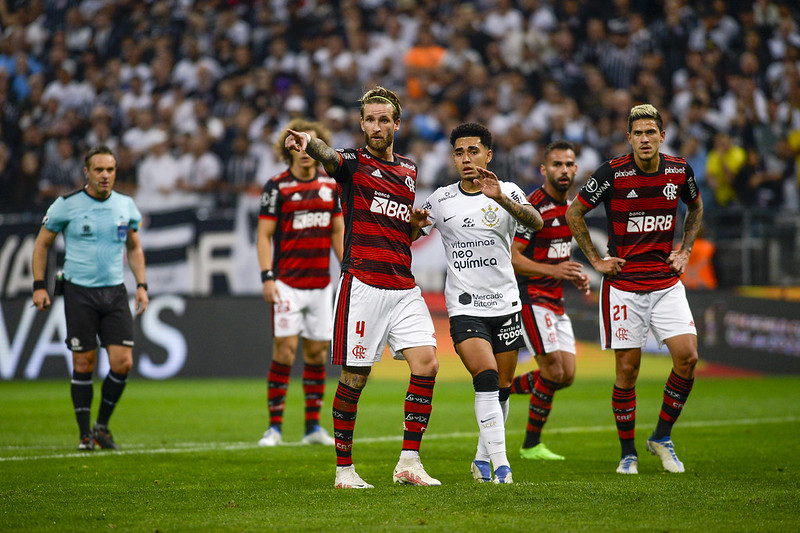 Timão precisa fazer três gols de vantagem sobre o Mengão na partida de volta para se classificar. Foto: Marcelo Cortes/Flamengo
