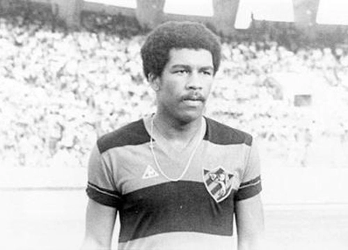 Bianqui  - Ex-Zagueiro do Santos, Cruzeiro, Atlético-PR e Sport-PE