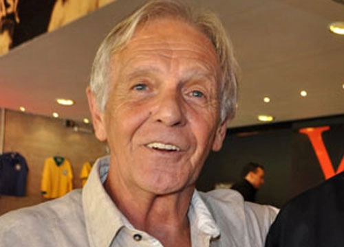 Ado  - Ex-goleiro do Corinthians e da Seleção Brasileira