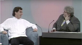 Ayrton ao lado do apresentador, que morreu nesta sexta-feira. Foto: Reprodução