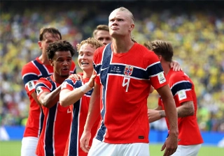Haaland marcou os dois gols da Noruega diante do time brasileiro em Miami. Foto: Divulga&ccedil;&atilde;o/Fifa