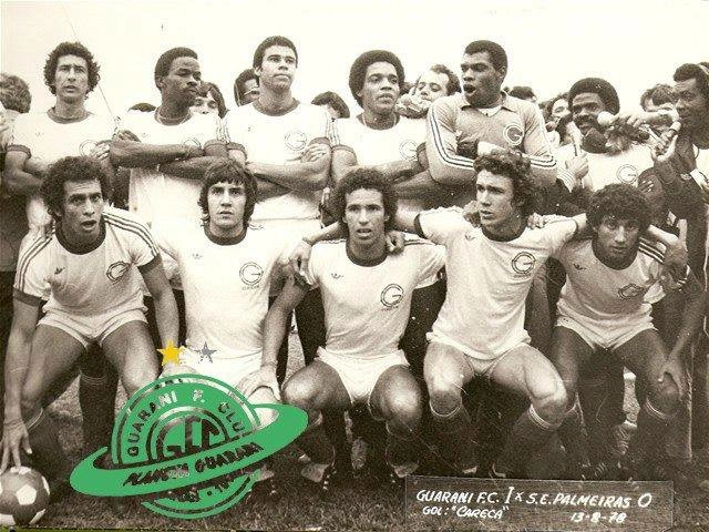 Em pe: Édson, Miranda, Gomes, Mauro, Neneca e Zé Carlos. Agachados: Capitão, Renato, Careca, Manguinha e Bozó, no jogo mais importante do Guarani Futebol Clube, a segunda partida da final do Campeonato Brasileiro de 1978. Data da partida: 13/08/1978 Foto: Carlos Batista