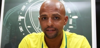 Vídeo: Felipe Melo chama Neto de “bobão”; comentarista responde