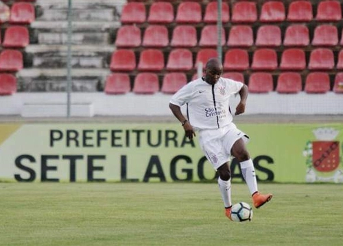 Wladimir e sua categoria, durante participação do Corinthians no Torneio Internacional de Futebol de Masters, disputado em janeiro de 2019, em Sete Lagoas (MG)