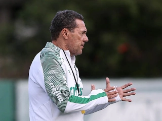 Treinador do Palmeiras destacou que aceitaria um convite da CBF caso Tite deixasse o comando verde e amarelo. Foto: Cesar Greco